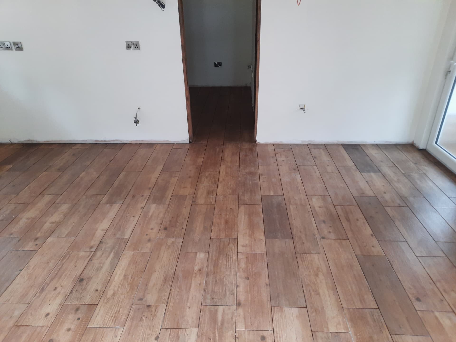 Wood effect floor tiling — Hawkhurst