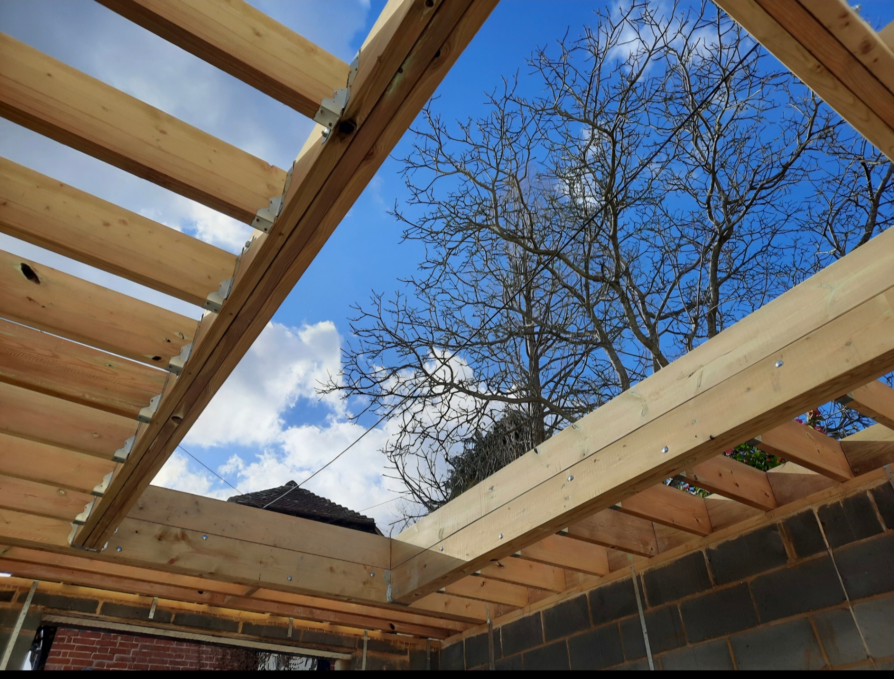 Roof light aperture — Newenden